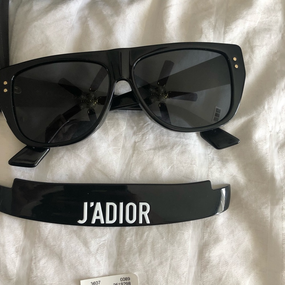 Dior J'Adior Black Sunglasses - Picture 4 of 7